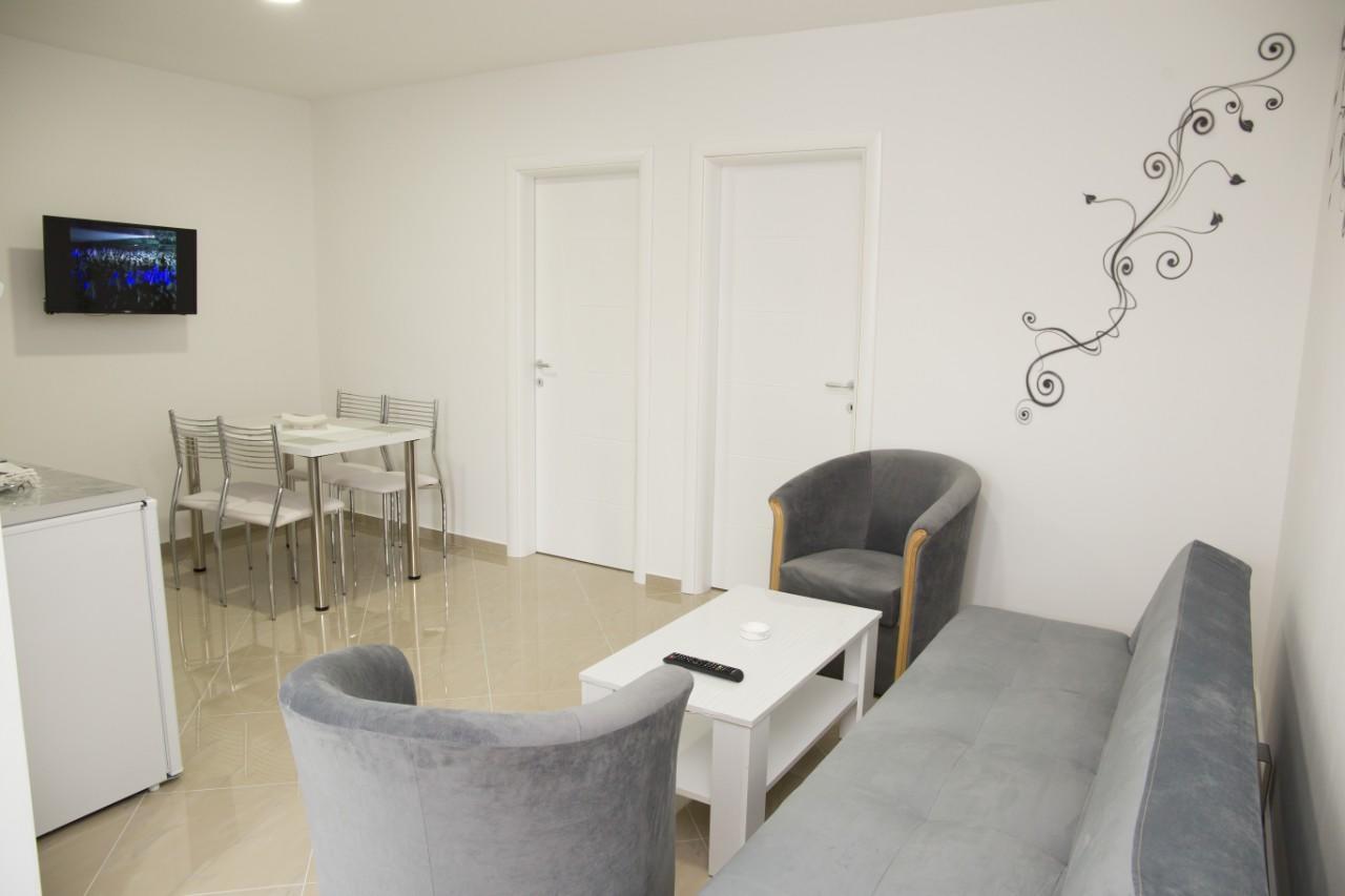 Apartmani "Roshu" Soko Banja Exteriör bild